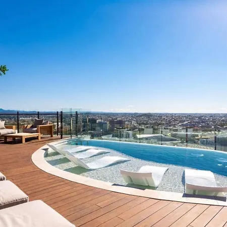 Style Infinity Pool Gym Chic 1 Bedroom Apartment