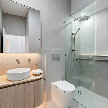 Dune Designer 2 Bedroom With River Views Parking Pool