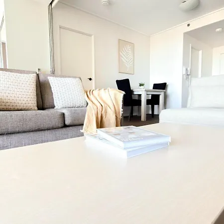 Direct Story Bridge Views - Sleeps 6 - Parking - *