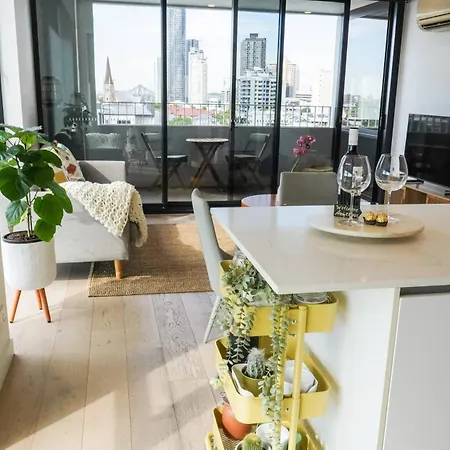 Stylish Escape - Views & Perks Apartment Brisbane