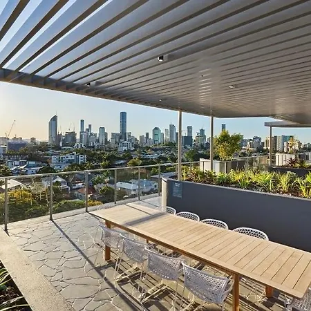 Luxe 2br With Rooftop Pool And Cbd View * Brisbane