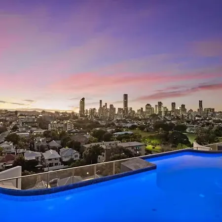Apartment Gabba Retreat - Rooftop Pool & Stunning View *