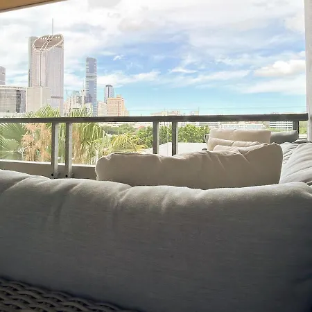Apartment South Bank Penthouse - Streets Access - Free Parking Brisbane