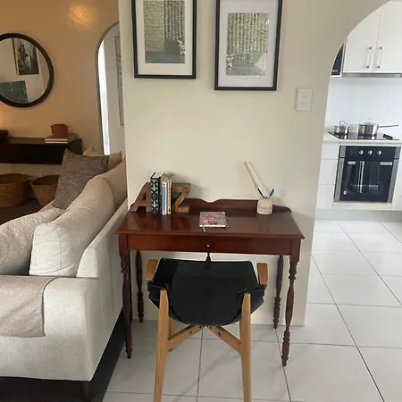 2 Bed Ground Flr Gaythorne Courtyard Apt, Parking