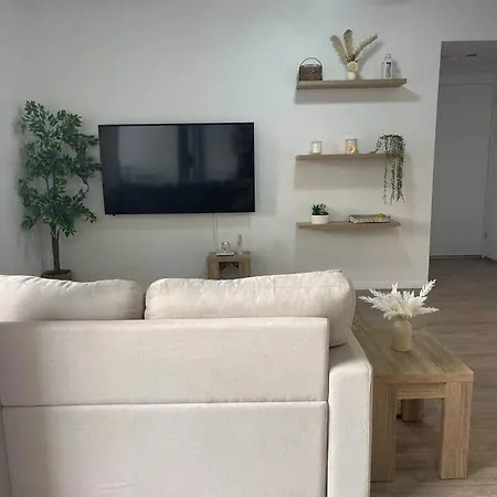 Apartment Inner Gem Next To St Andrews Hospital & Park *