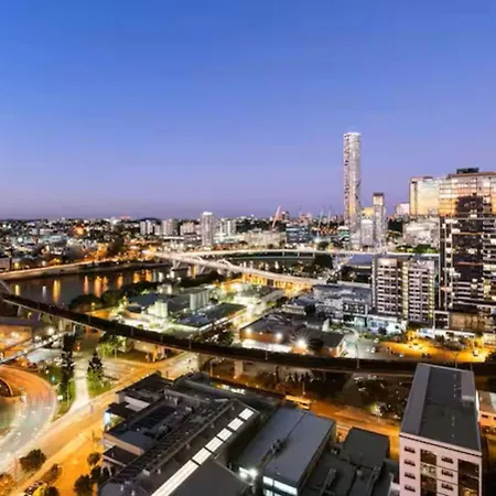 Zen Cozy 1 Bedroom With 2 Beds Pool Gym Sauna Brisbane