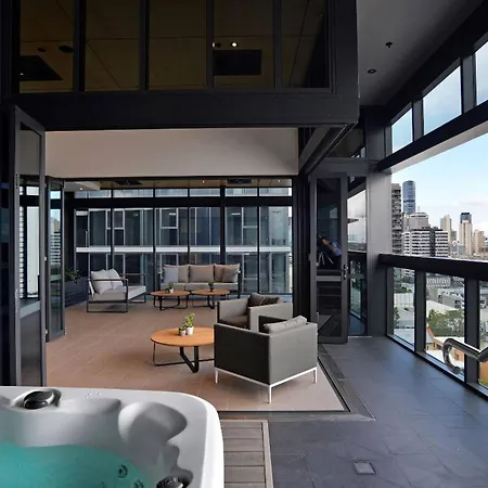 1br One Skyline With Pool, Free Parking And Gym