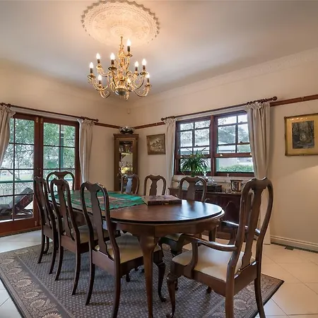 Grove Manor Guest house