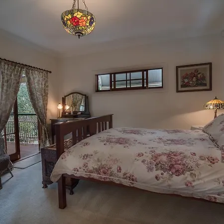 Guest house Grove Manor 4*