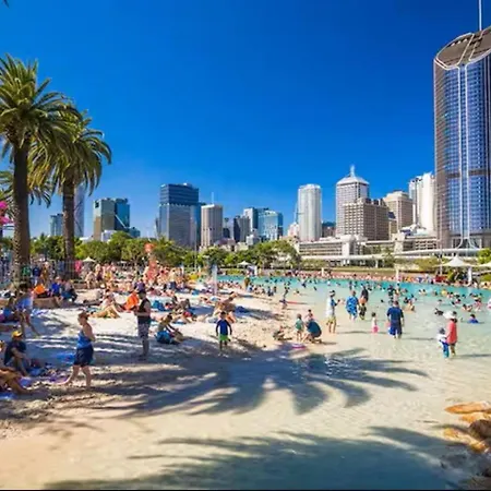 Zen Cozy 1 Bedroom With 2 Beds Pool Gym Sauna Brisbane