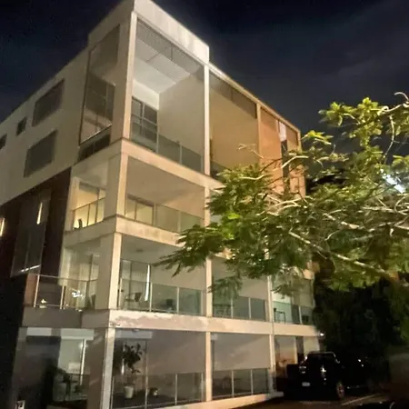 Inner Gem Next To St Andrews Hospital & Park Brisbane