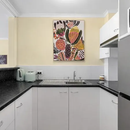 Charming Easy Access 2 Cbd By Custom Hosting Hotel Brisbane
