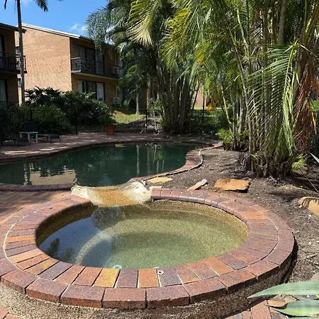 Hotel Charming Easy Access 2 Cbd By Custom Hosting Brisbane
