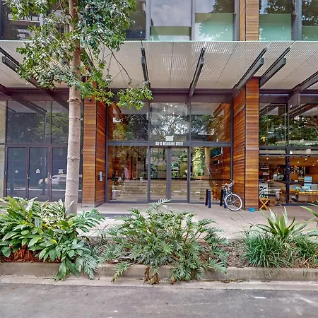 Elegant Urban Hideaway - Private Luxury Residential Apartment, Walk To South Bank & Free Carpark Apartment Brisbane