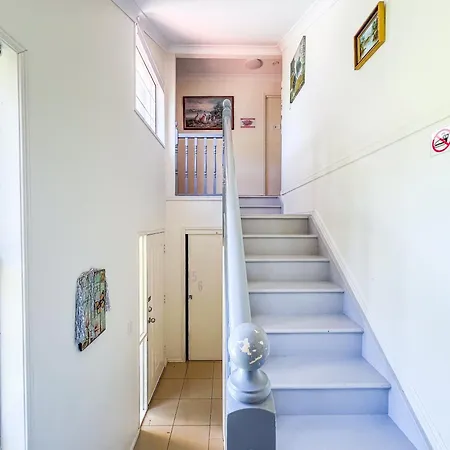 Guest house Vista Air Conditioned Dream Castle Youth