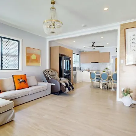 Holiday home Cozy House Cannon Hill , 3 Bed, And Just 13 Mins From Airport And 15 Mins From Cbd