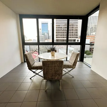 Apartment Modern 2br In Cbd | Pool | Gym | Parking