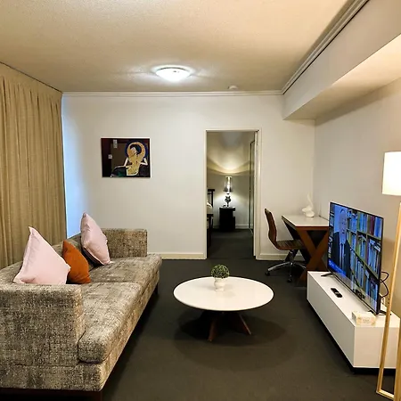 Modern 2br In Cbd | Pool | Gym | Parking Apartment