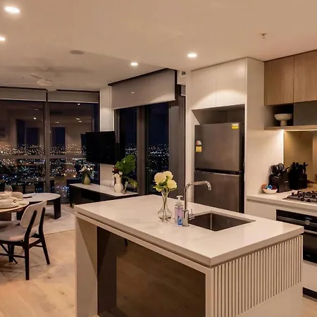Luxury Riverfront Level 38 Queen's Wharf Tower * Brisbane