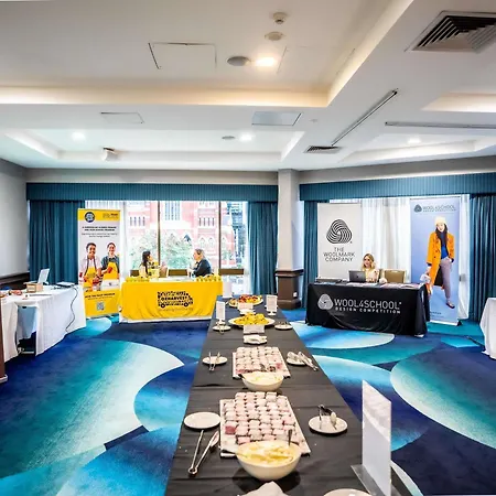 Pullman King George Square Hotel Brisbane