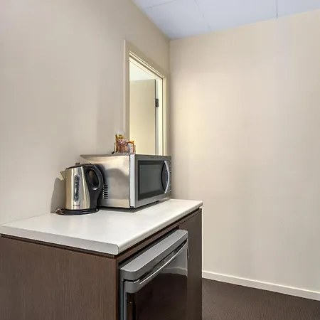 Quality Robertson Gardens Hotel