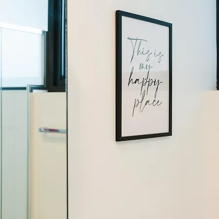Escape House At Cultural Centre Precinct Apartment