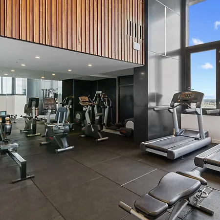 Cbd Cozy 2beds At Tallest Building With Free Parking Apartment Brisbane