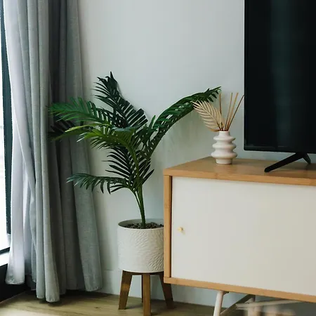 Centre Of At Riverfront Apartment Brisbane
