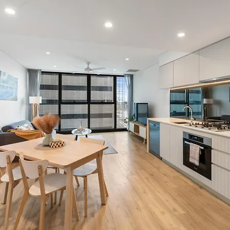 Apartment Centre Of At Riverfront Brisbane