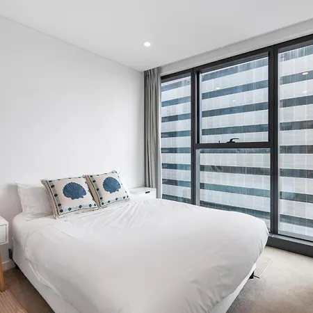 Centre Of At Riverfront Apartment *