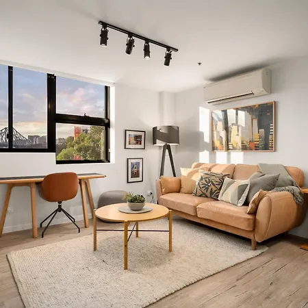 Apartment Groovy! ~ New Farm ~ Walk To Cbd *
