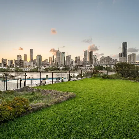 Groovy! ~ New Farm ~ Walk To Cbd Brisbane