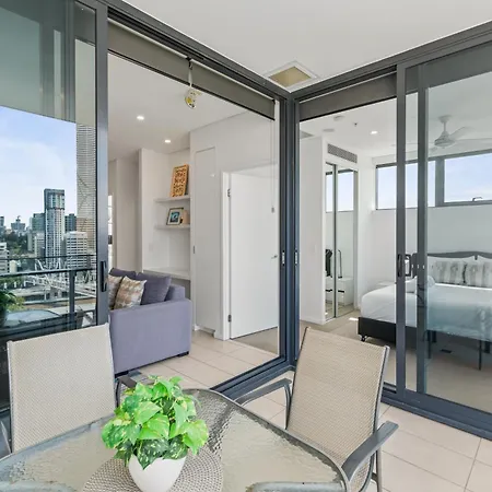 Riverview Haven Prime Spot For Ny Fireworks Apartment