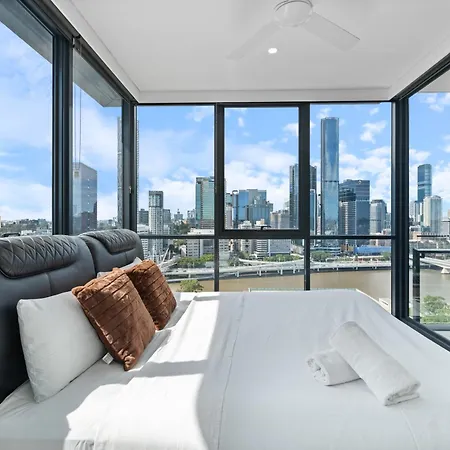 The Grand Panorama Riverside Escape With 3bd Apartment