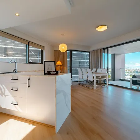 Apartment Lux 18th Floor 2br 2bath, River View, Pool, Spa, Sauna, Gym, Wifi, Brisbane