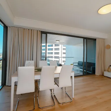 Lux 18th Floor 2br 2bath, River View, Pool, Spa, Sauna, Gym, Wifi,