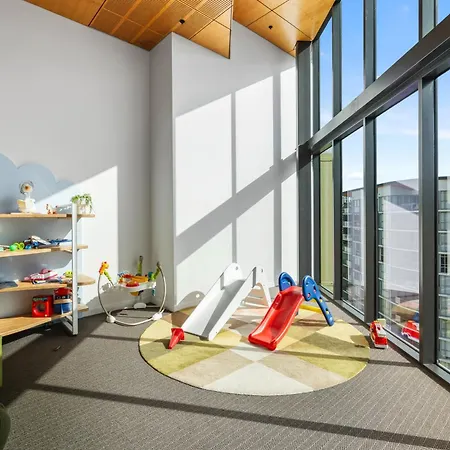 Apartment 3-bed View With Free Parking *