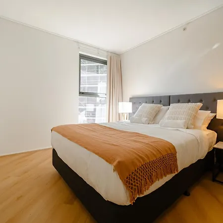 Lux 18th Floor 2br 2bath, River View, Pool, Spa, Sauna, Gym, Wifi, *