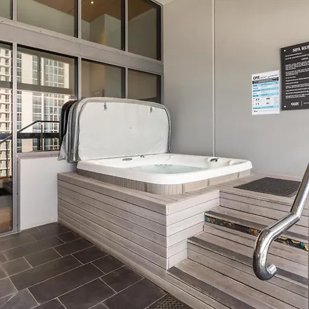 3-bed View With Free Parking Apartment Brisbane