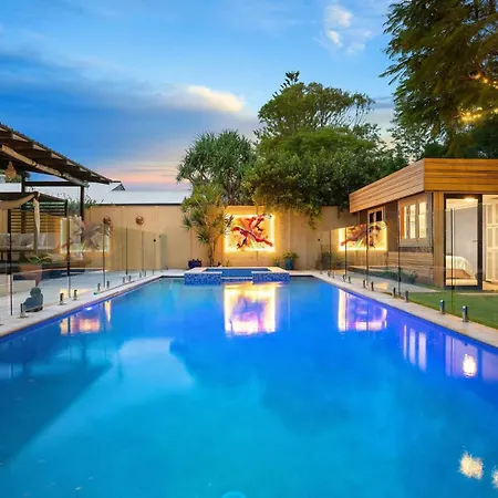 Mokum House Designer Escape With Pool Sauna 4*