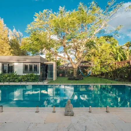 Mokum House Designer Escape With Pool Sauna Brisbane