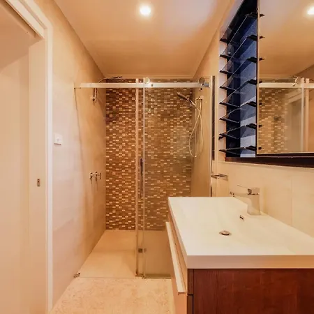 Mokum House Designer Escape With Pool Sauna Guest house