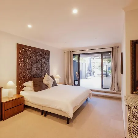 Mokum House Designer Escape With Pool Sauna Guest house