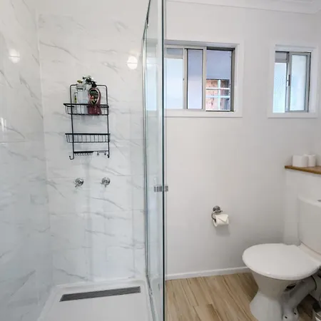 2br Chic Urban Escape In Norman Park Near Bne With Parking *