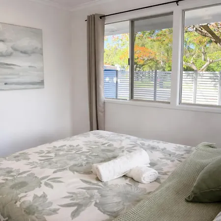 2br Chic Urban Escape In Norman Park Near Bne With Parking Holiday home *