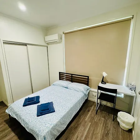 Stayeazy Homestay
