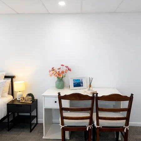 Self-contained I Near Westfield Chermside * Brisbane