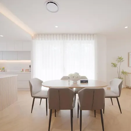 Brand-new 4br Luxury Living Near Airport And Mall Holiday home Brisbane