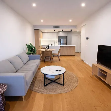 2br West End Hideaway With Views And Parking Holiday home Brisbane