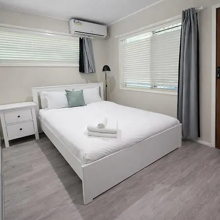 4 Bedroom With Private Cinema, Pool 2parking *